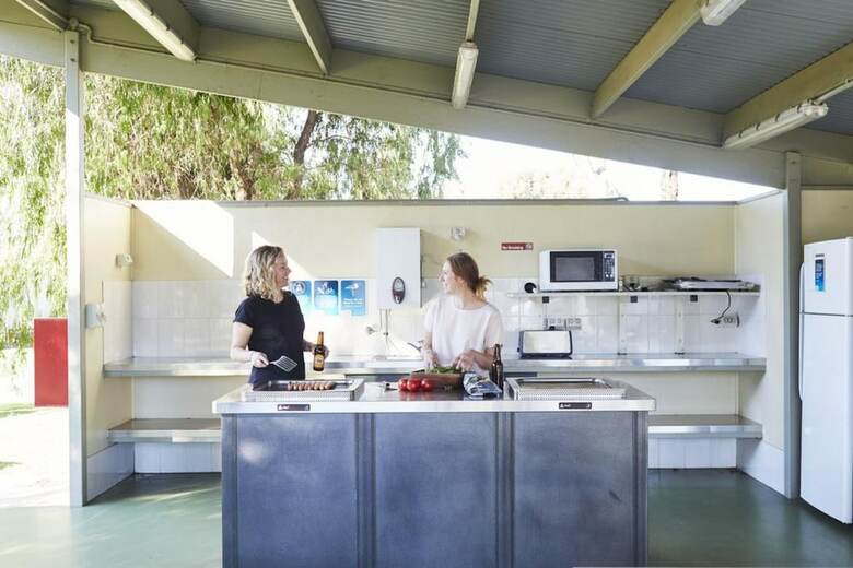 Nrma Victor Harbor Beachfront Holiday Park