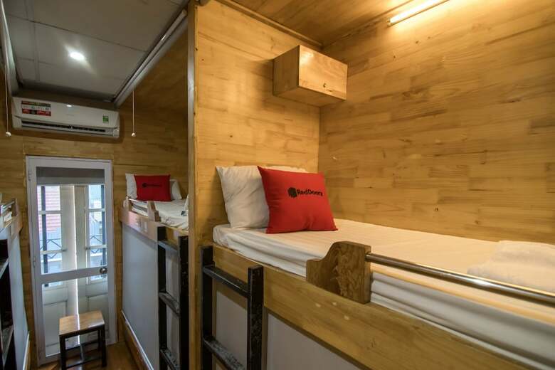 Box Hotel