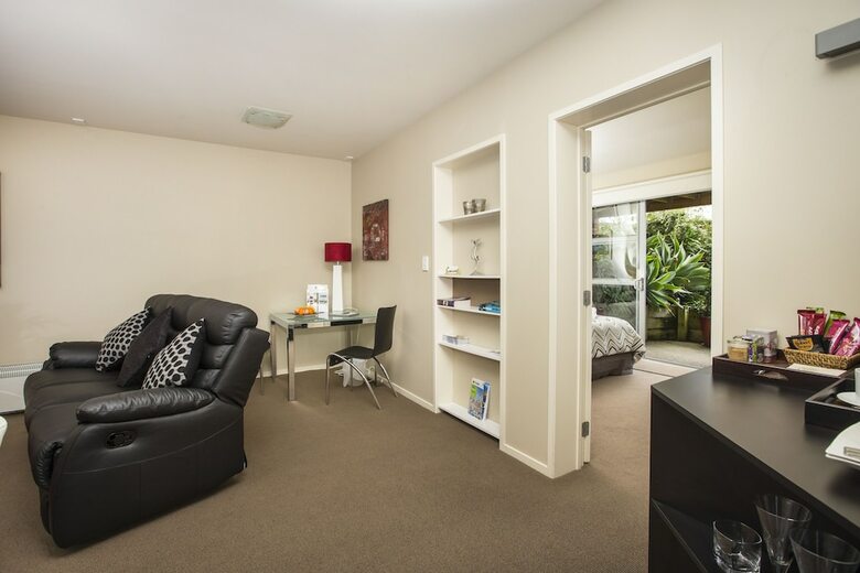 Bed & Breakfast Tahi Lodge - Matakana Coast