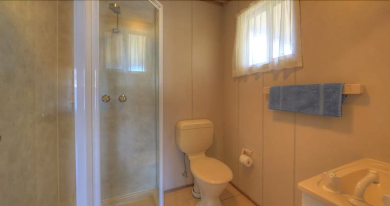 Cabana Big4 Batemans Bay At Easts Riverside Holiday Park