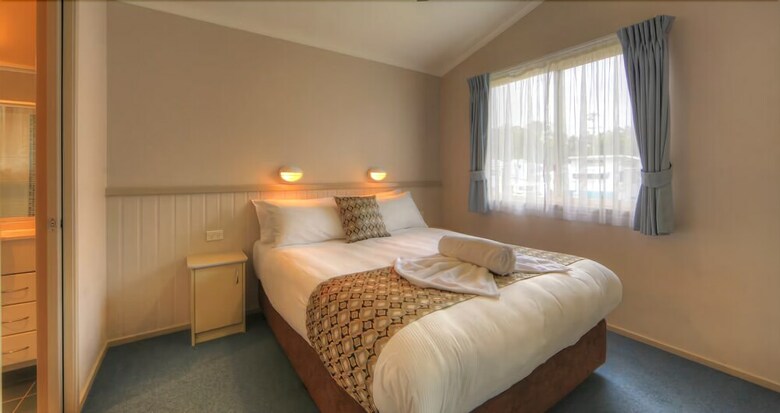 Cabana Big4 Batemans Bay At Easts Riverside Holiday Park