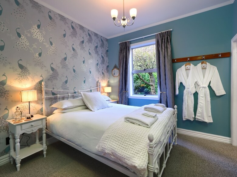The Old Ferry Hotel B&B