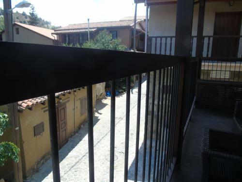 Enipnion Apartments