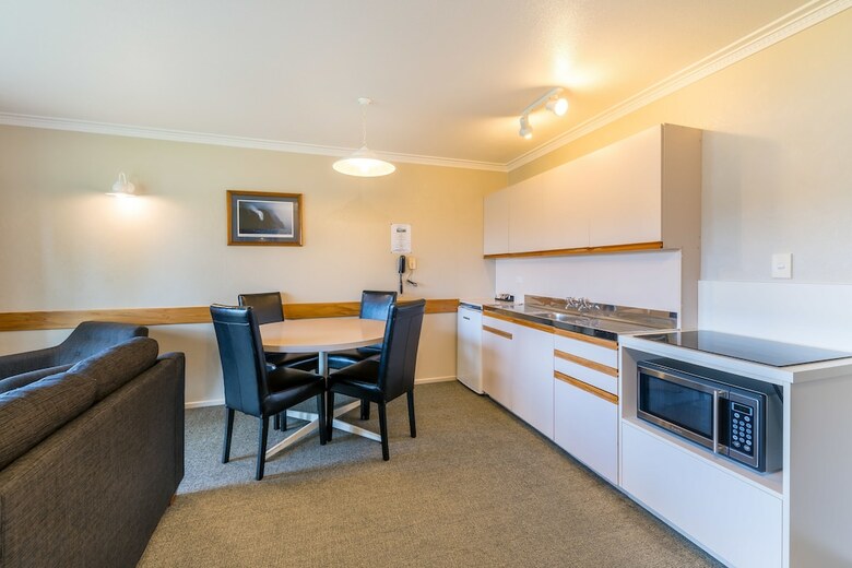 Lakeside Motel And Apartments - Te Anau