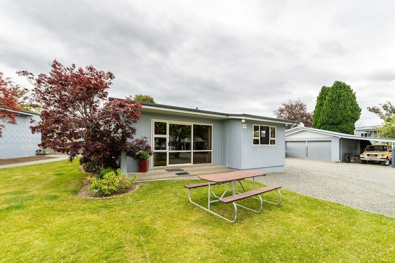 Lakeside Motel And Apartments - Te Anau