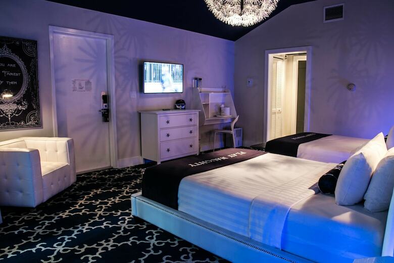 The Saint Hotel Key West, Autograph Collection