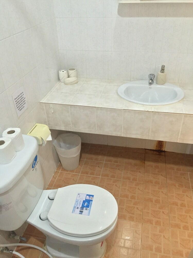 Hotel Nin Apartments Karon Beach
