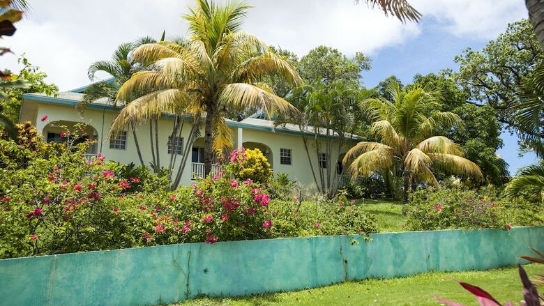 Hotel Turquoise Bay Dive & Beach Resort