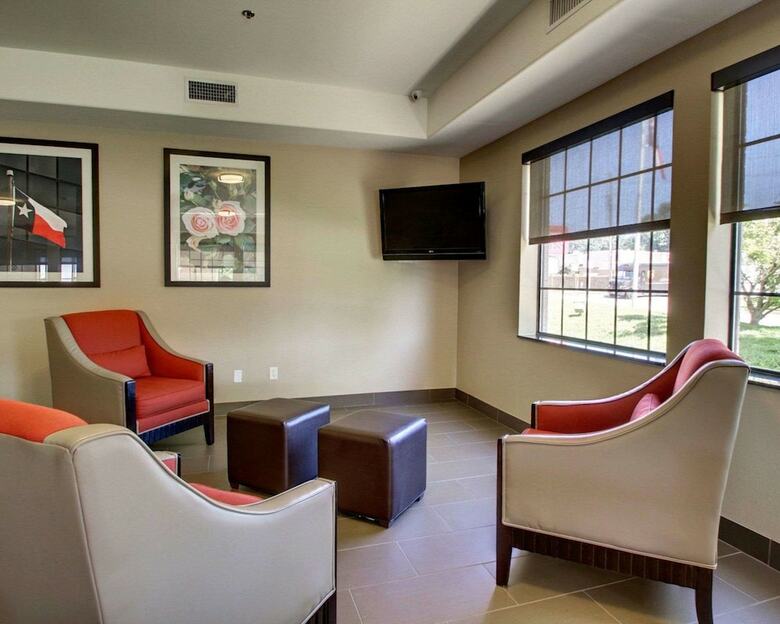 Hotel Comfort Suites Tyler South