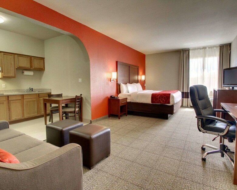 Hotel Comfort Suites Tyler South