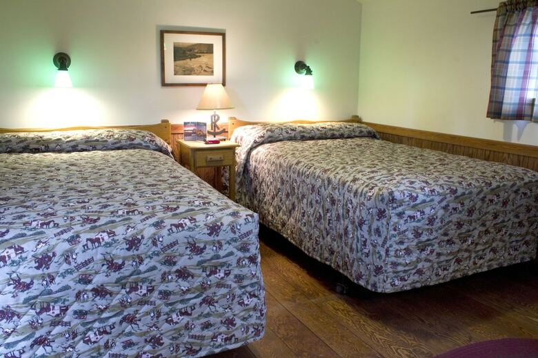 Hotel Roosevelt Lodge & Cabins - Inside The Park