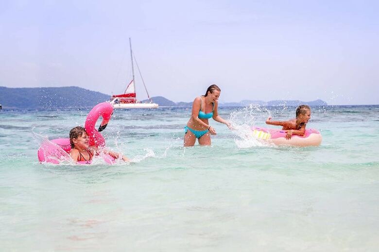 Hotel Coral Island Resort