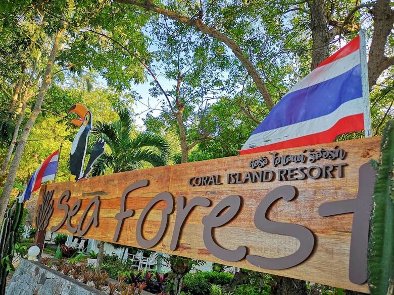 Hotel Coral Island Resort