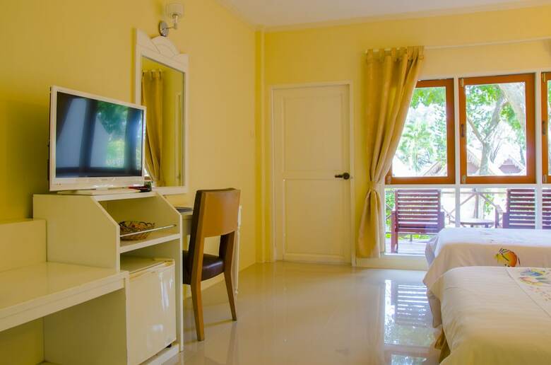Hotel Coral Island Resort