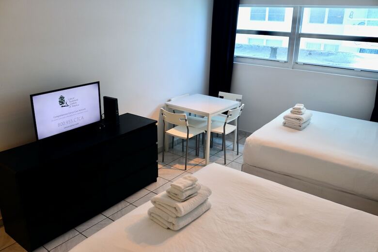 Collins Apartments By Design Suites Miami
