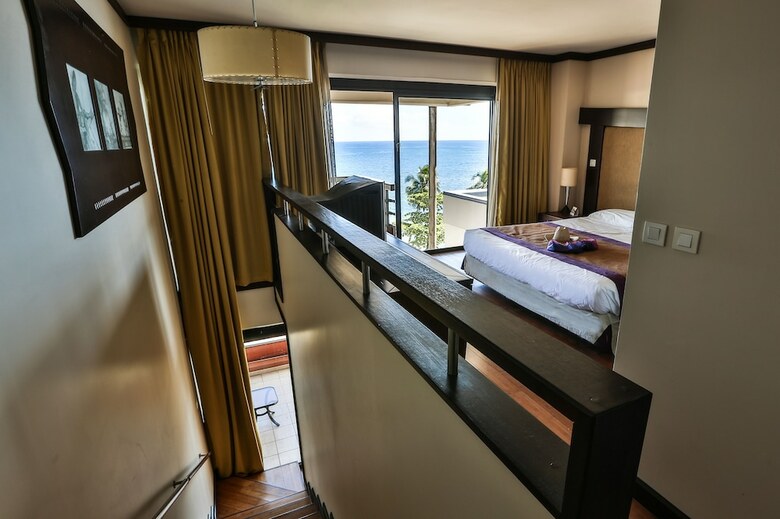 Hotel Tahiti Pearl Beach Resort