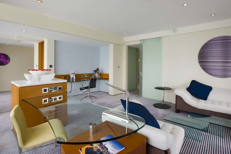 Hotel Le Meridien Cyberport