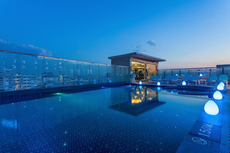Centra By Centara Avenue Hotel Pattaya