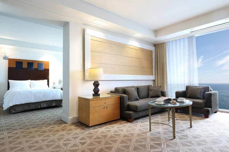 Hotel Ramada Plaza Jeju Ocean Front