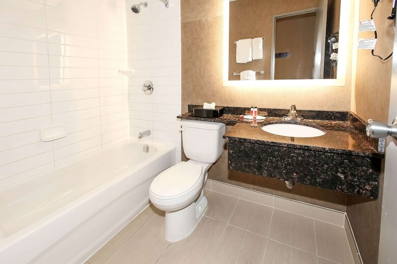 Hotel Howard Johnson By Wyndham Winnipeg West