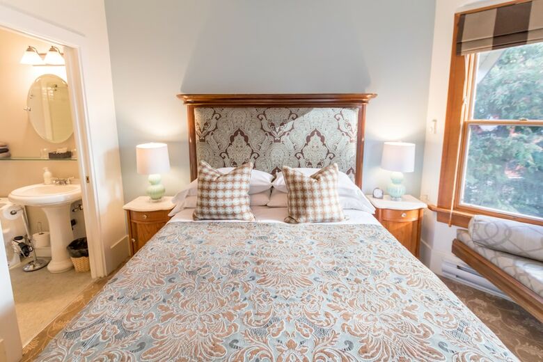 Bed & Breakfast West End Guest House