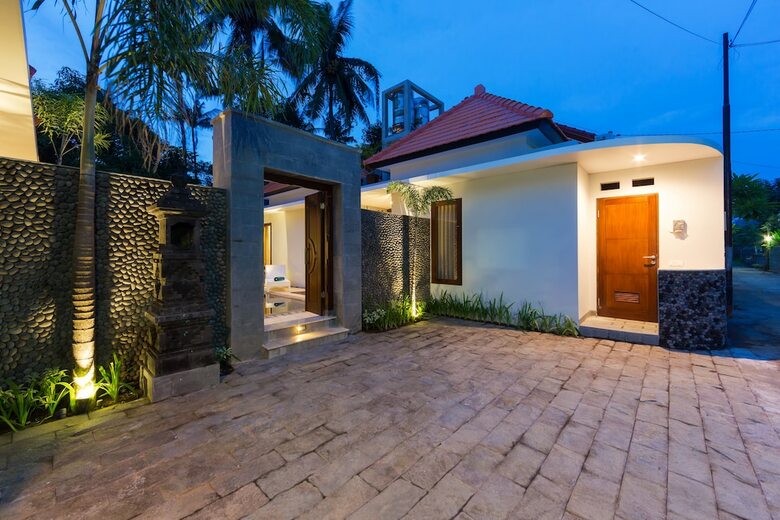 Odika Lovina House And Villa