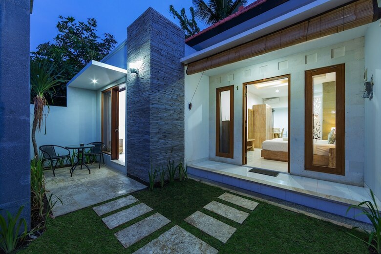 Odika Lovina House And Villa