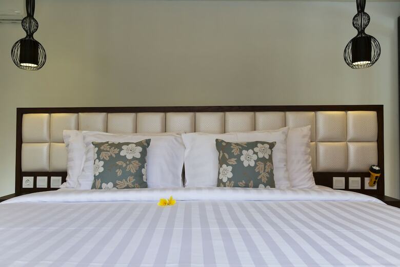 Odika Lovina House And Villa