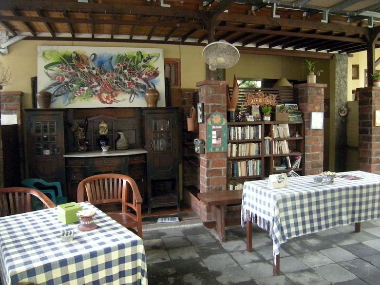 Hotel Jambu Inn Sanur Beach