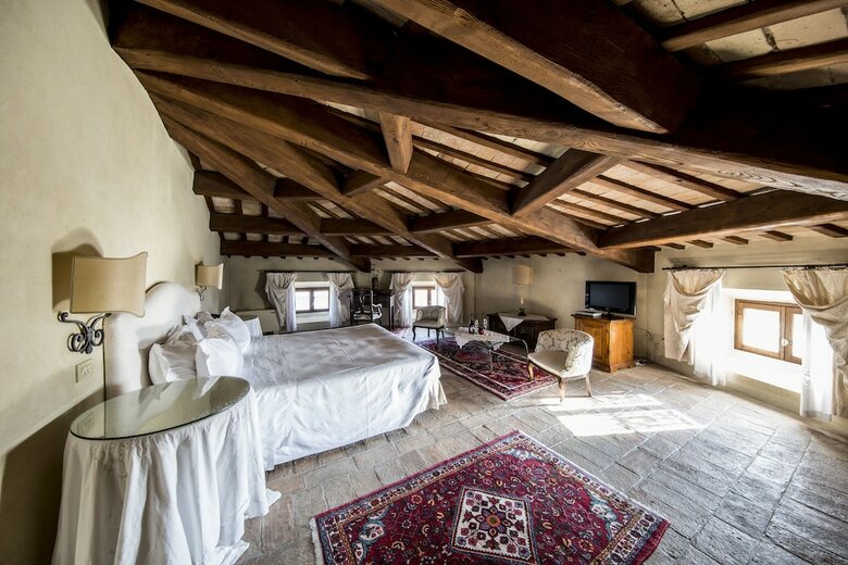 Hotel Castello Di Montegridolfo Spa Resort