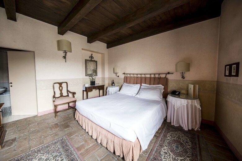 Hotel Castello Di Montegridolfo Spa Resort