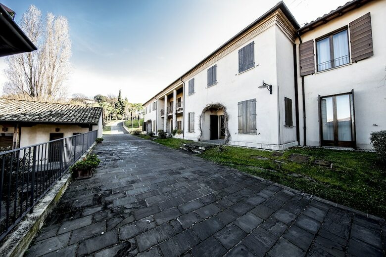 Hotel Castello Di Montegridolfo Spa Resort