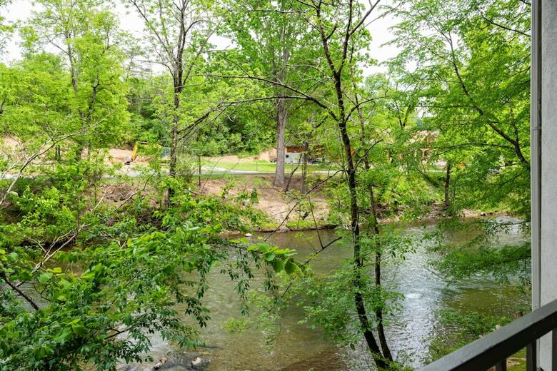 Hotel Twin Mountain Inn & Suites