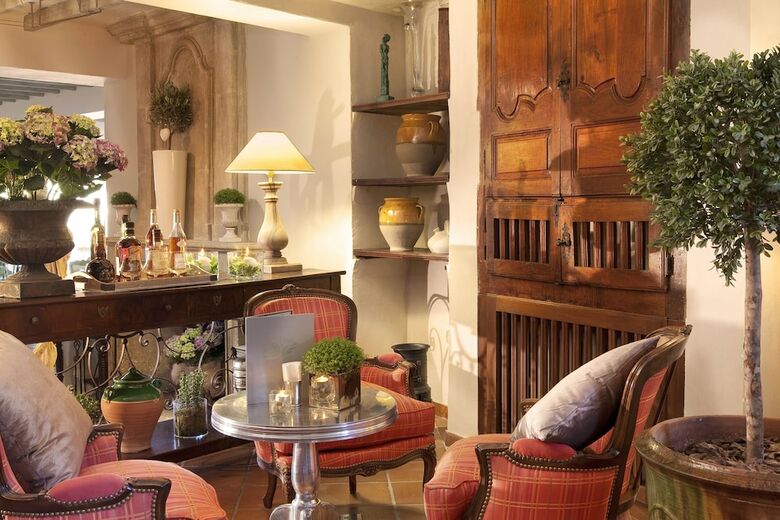 Hotel Boutique H�tel - Hostellerie B�rard & Spa