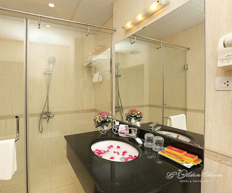 Hanoi Golden Charm Hotel