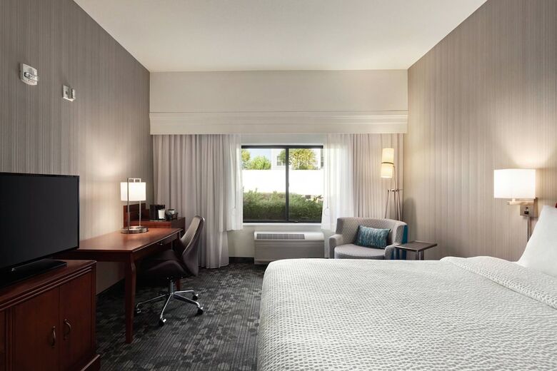 Hotel Courtyard By Marriott Salinas Monterey