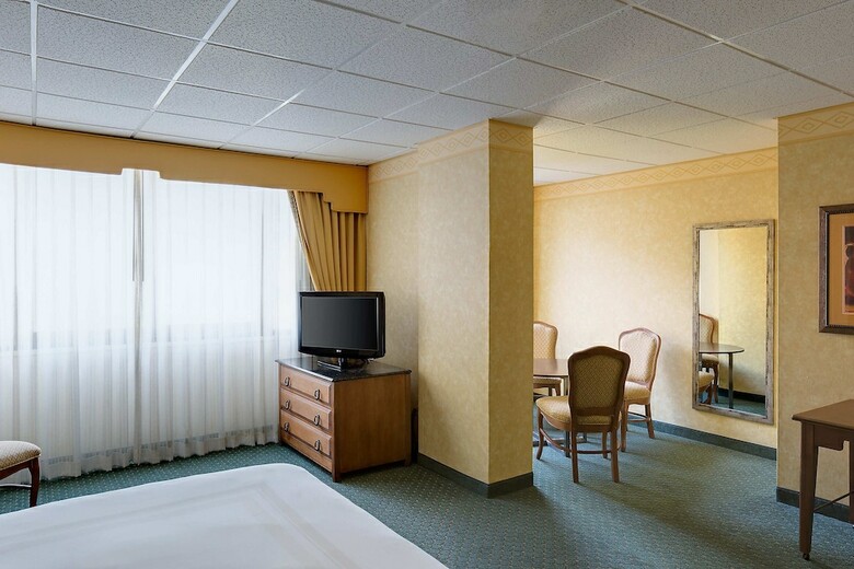 Hotel Albuquerque Marriott Pyramid North