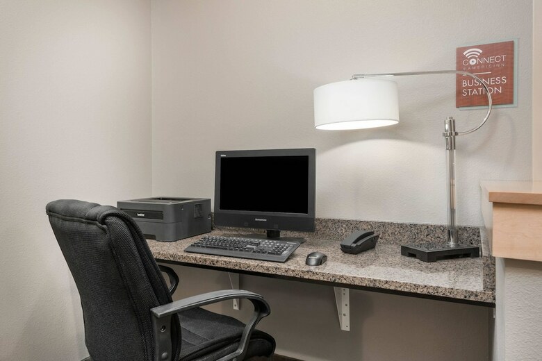 Hotel Americinn By Wyndham Hartford Sd