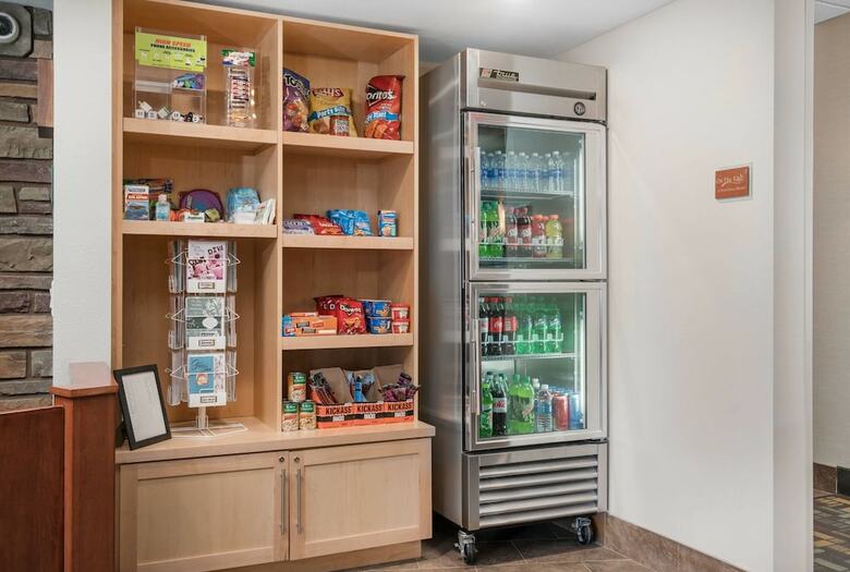 Hotel Americinn By Wyndham Hartford Sd