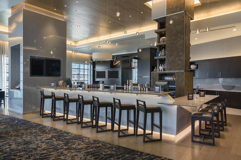 Hotel Buffalo Marriott At Lecom Harborcenter