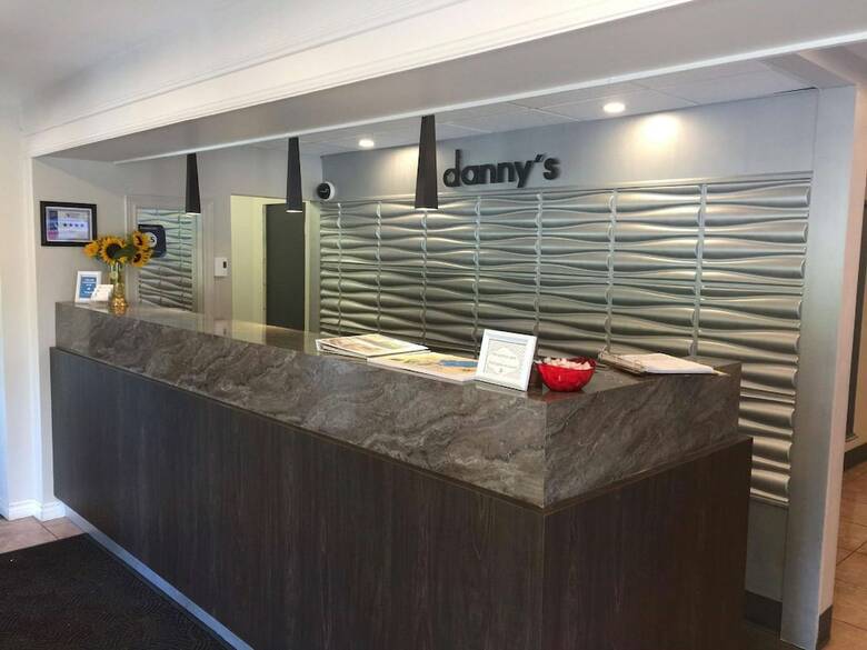 Danny?s Hotel Suites, Surestay Collection By Best Western