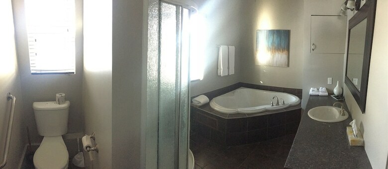 Danny?s Hotel Suites, Surestay Collection By Best Western
