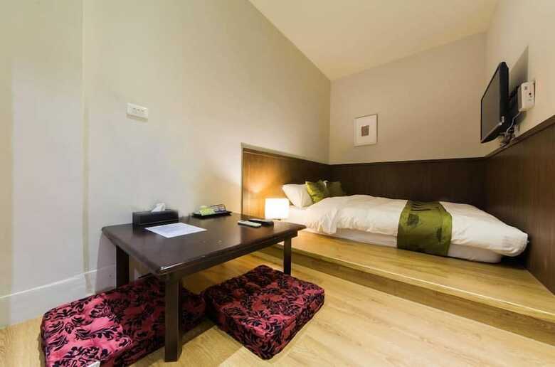 Bed & Breakfast Litho Hostel