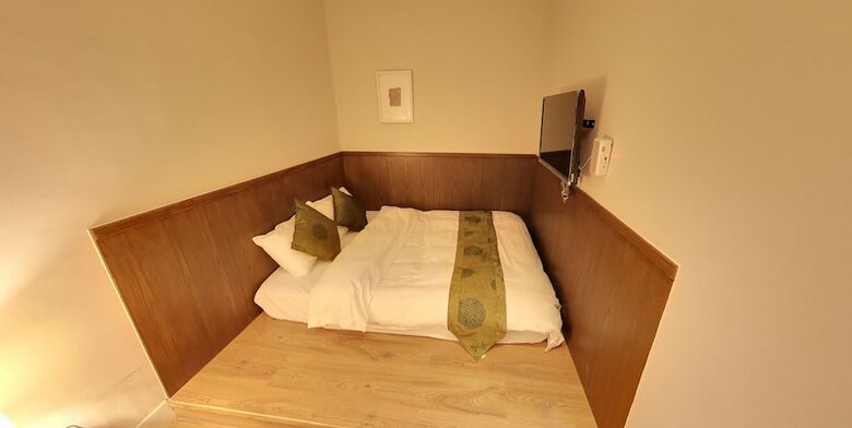 Bed & Breakfast Litho Hostel