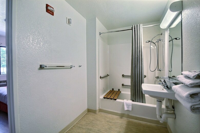 Motel 6 San Antonio West - Seaworld