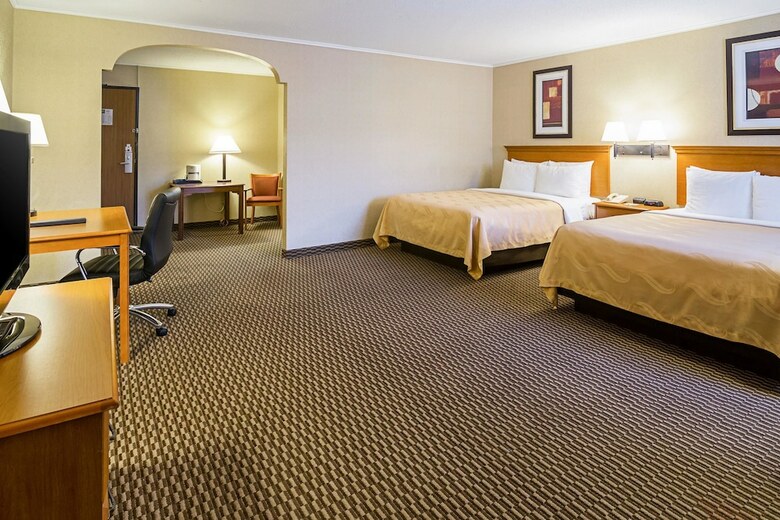 Hotel Quality Inn & Suites
