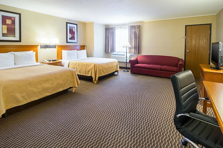 Hotel Quality Inn & Suites