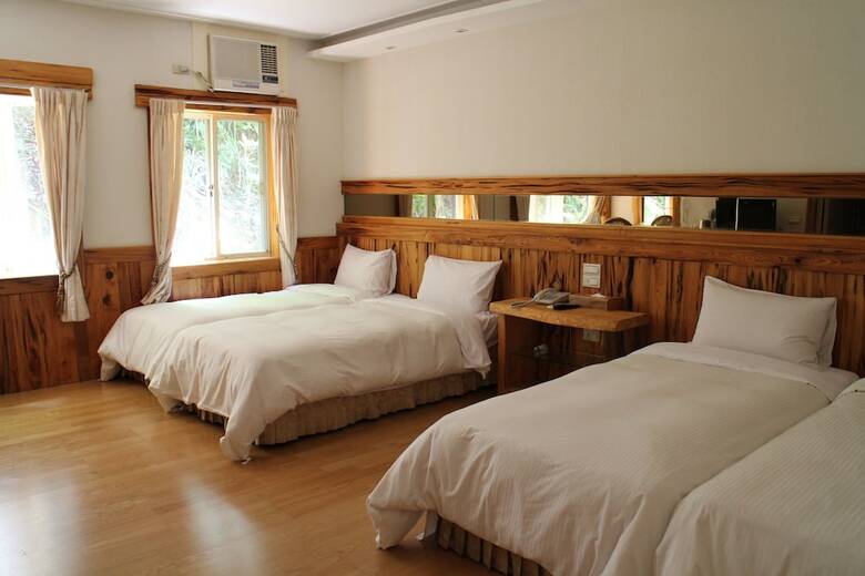 Hotel Shangrila Leisure Farm