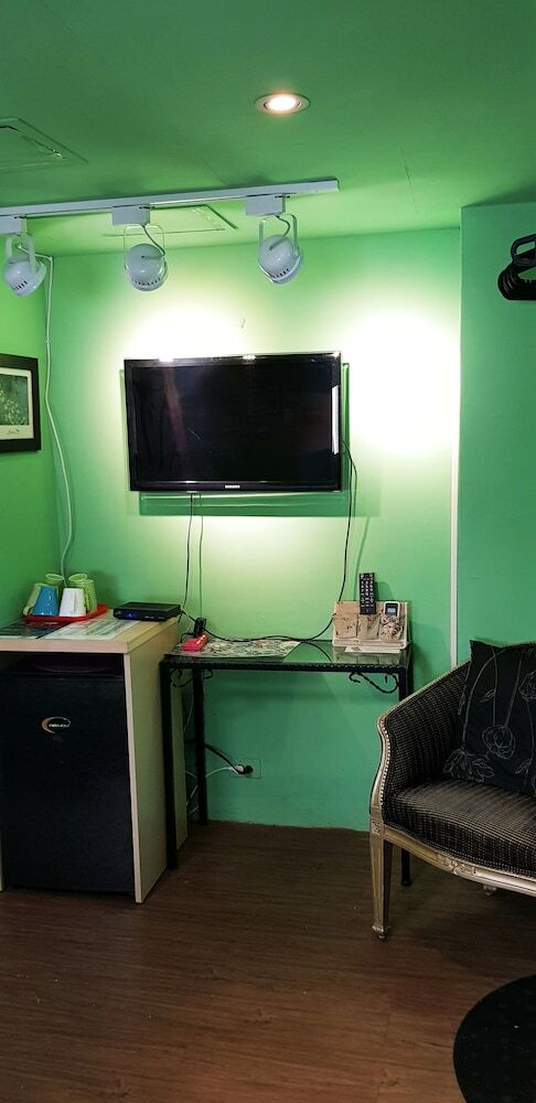 Hostal Ximen Triple Tiger Hostel