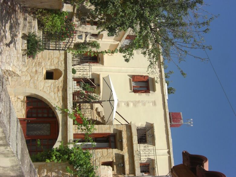 Hotel Patriko Traditional Residence